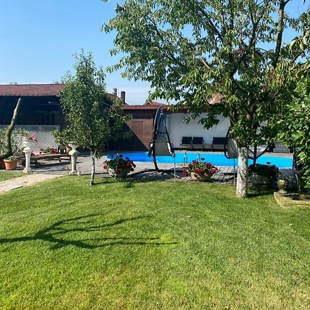 Leisure House Hunedoara Villa Uroi Bagian luar foto