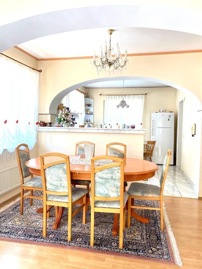 Leisure House Hunedoara Villa Uroi Bagian luar foto