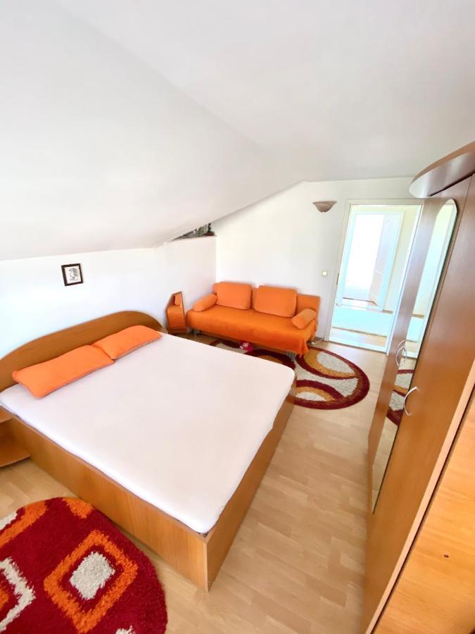 Leisure House Hunedoara Villa Uroi Bagian luar foto