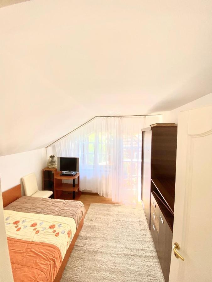 Leisure House Hunedoara Villa Uroi Bagian luar foto