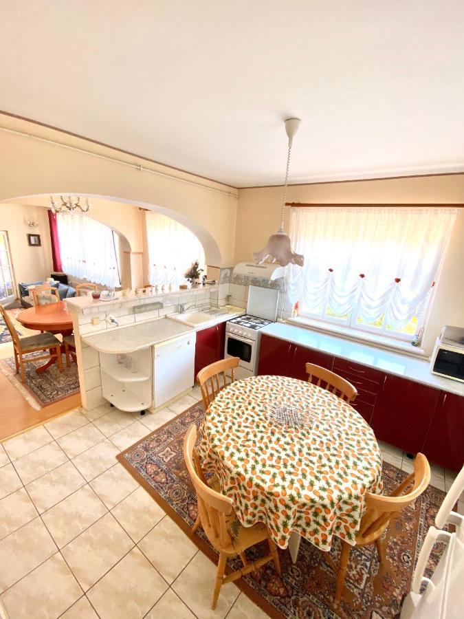 Leisure House Hunedoara Villa Uroi Bagian luar foto