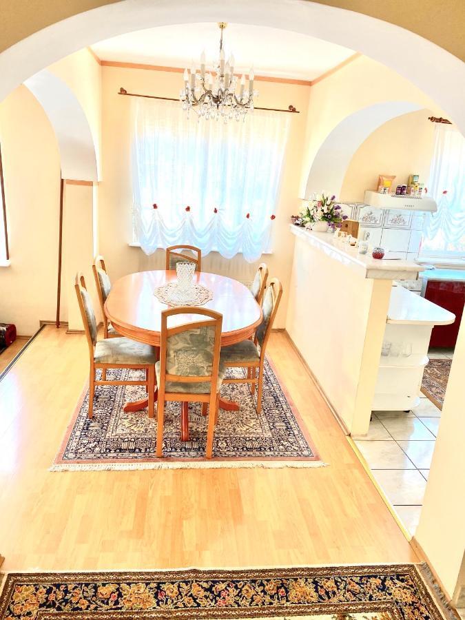 Leisure House Hunedoara Villa Uroi Bagian luar foto