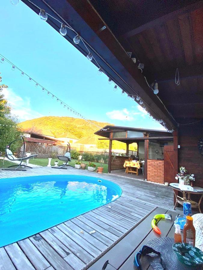 Leisure House Hunedoara Villa Uroi Bagian luar foto
