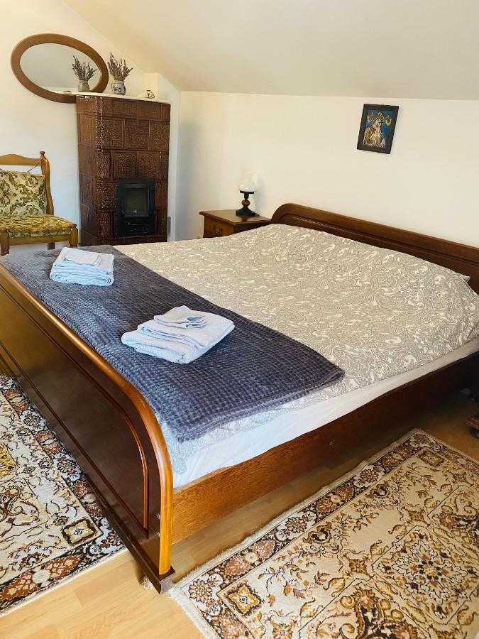 Leisure House Hunedoara Villa Uroi Bagian luar foto