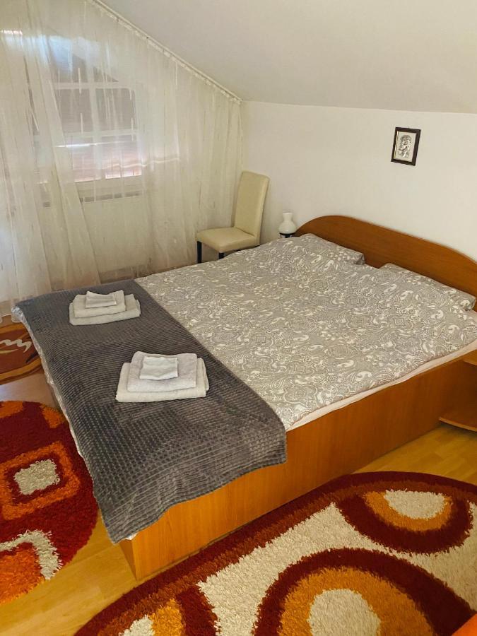 Leisure House Hunedoara Villa Uroi Bagian luar foto